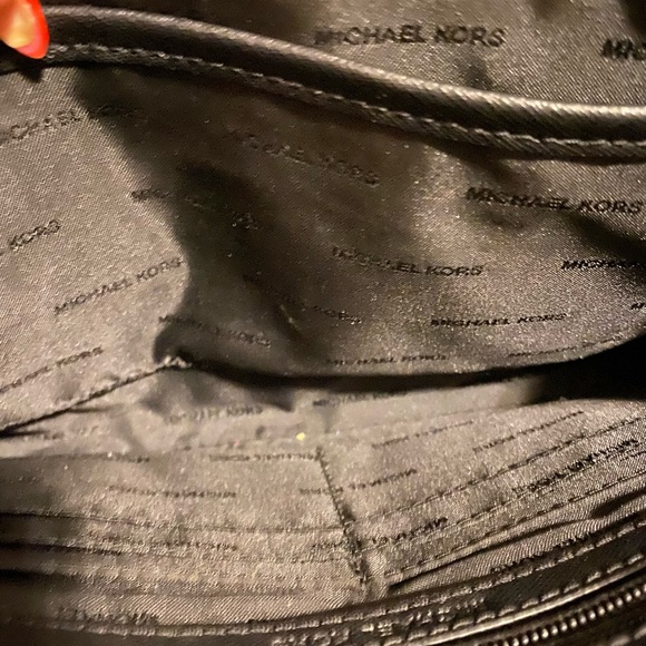 Guess & Michael Kors wallet (bundle) - Picture 3 of 5